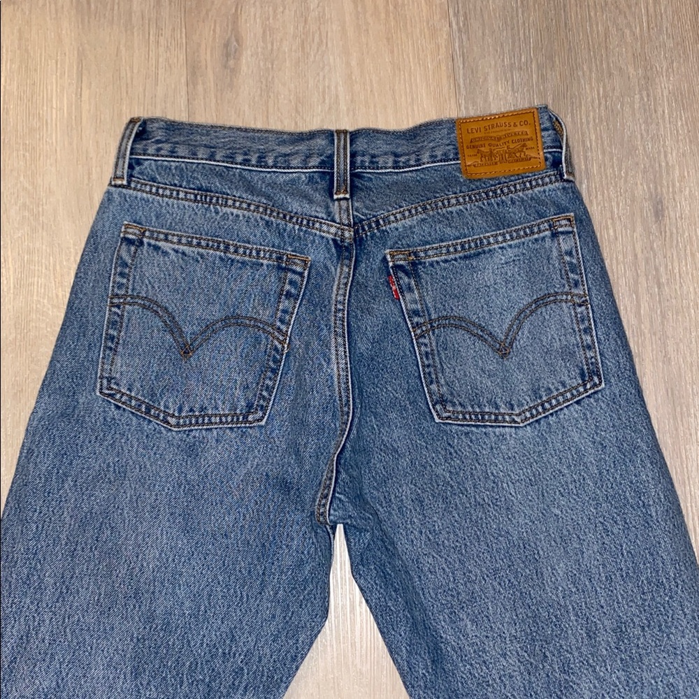 Levi’s Premium Wedgie Light Wash Frayed Hem Denim Jeans